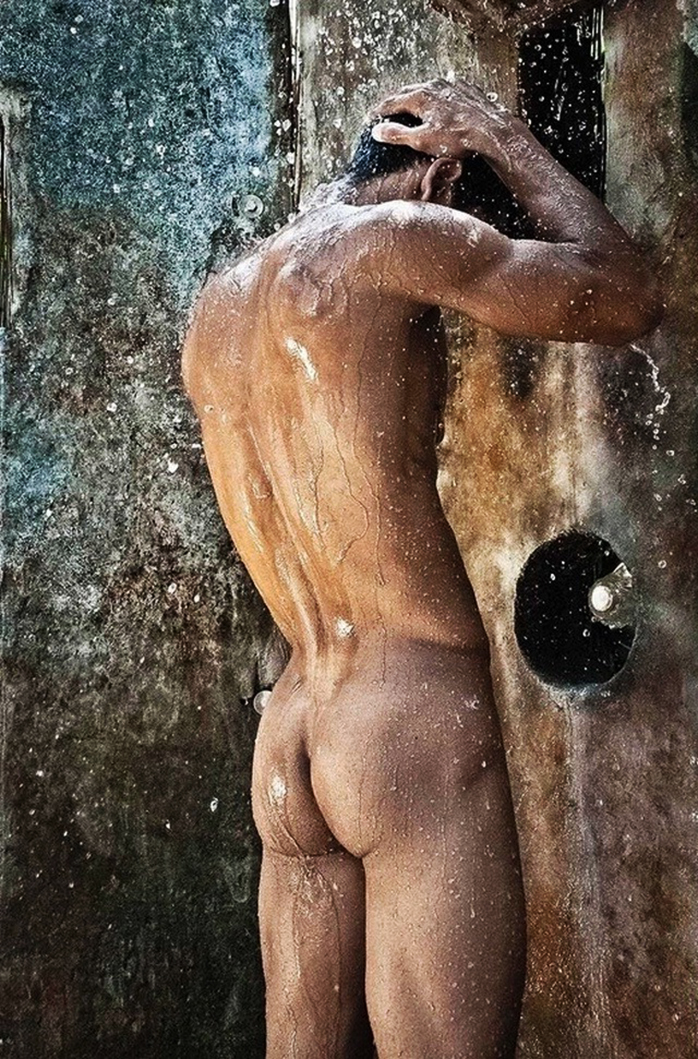 Hot Sexy Men Showering Naked.